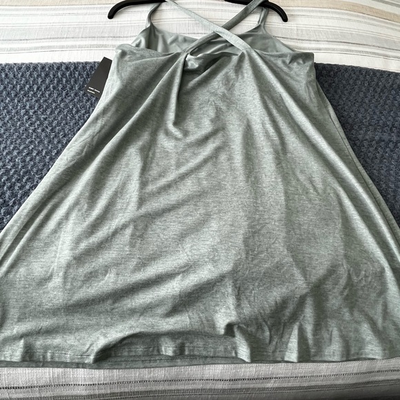 GapFit Brushed Tech Jersey Dress XL ***New*** w/ tags - Picture 7 of 10